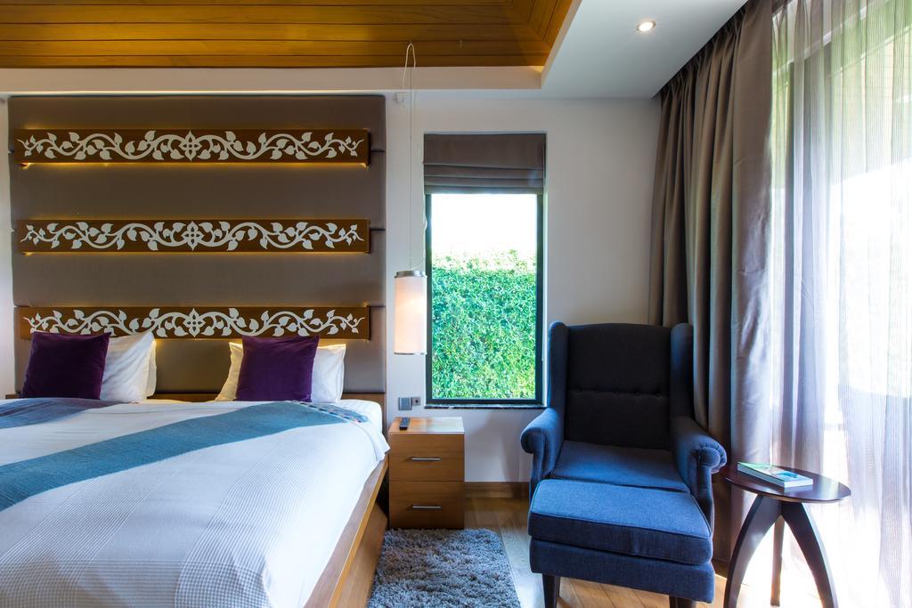 Dasiri Lakefront Villa Hua Hin Kamer foto
